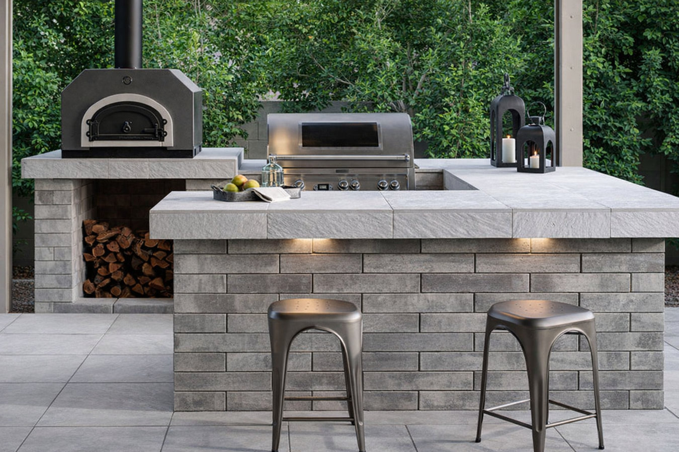 Outdoor kitchen masonry