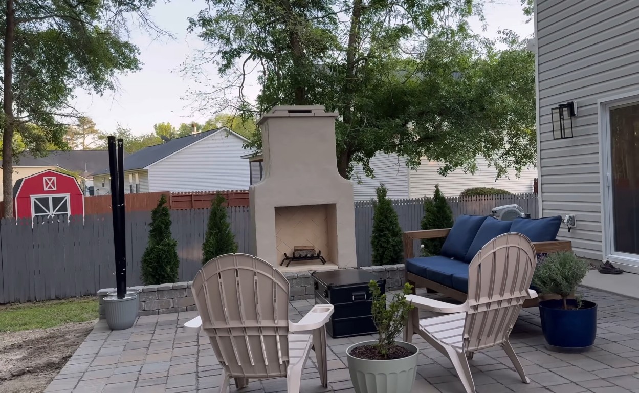 Custom outdoor fireplaces and kitchens in Roseville, CA